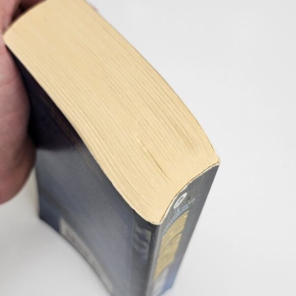 Sycamore Row (by John Grisham) Suspense Legal Thriller Paperback Book - Picture 4 of 5